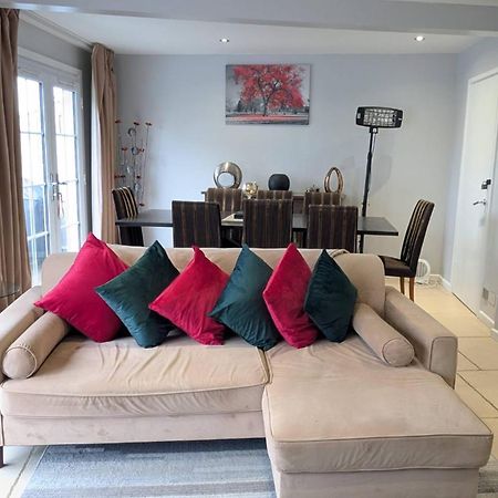 Charming Lake House Nature Retreat In Cotswold Water Park, South Cerney Near 시런세스터 외부 사진